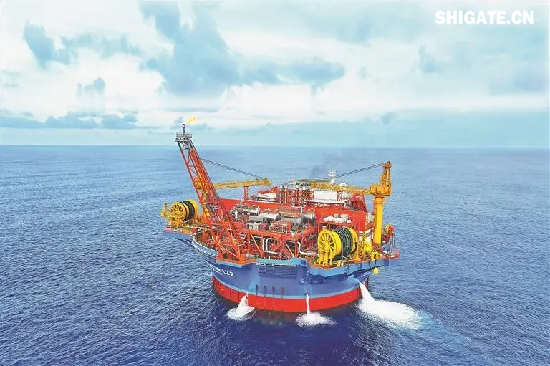 1月1日，國(guó)務(wù)院國(guó)資委新聞中心發(fā)布2024年度央企十大“超級(jí)工程”和央企十大“國(guó)之重器”，河鋼集團(tuán)舞鋼公司參與研制的我國(guó)首個(gè)工業(yè)用途核能供汽項(xiàng)目“和氣一號(hào)”和中俄東線天然氣管道工程、中國(guó)南極秦嶺站，我國(guó)自主設(shè)計(jì)建造的首艘大洋鉆探船“夢(mèng)想”號(hào)、亞洲首艘圓筒型海上油氣加工廠“海葵一號(hào)”、我國(guó)自主研制的更大直徑盾構(gòu)機(jī)“江海號(hào)”分別入選。  2024年以來，舞鋼公司深入落實(shí)“1127”工作規(guī)劃，堅(jiān)持“以客戶需求為導(dǎo)向”，大力推進(jìn)技術(shù)營(yíng)銷，奮力拓展市場(chǎng)；強(qiáng)化科技創(chuàng)新驅(qū)動(dòng)，以填補(bǔ)國(guó)內(nèi)市場(chǎng)空白為目標(biāo)，研發(fā)更多具有舞鋼特色的新產(chǎn)品，助力國(guó)家“超級(jí)工程”建設(shè)和“大國(guó)重器”制造。